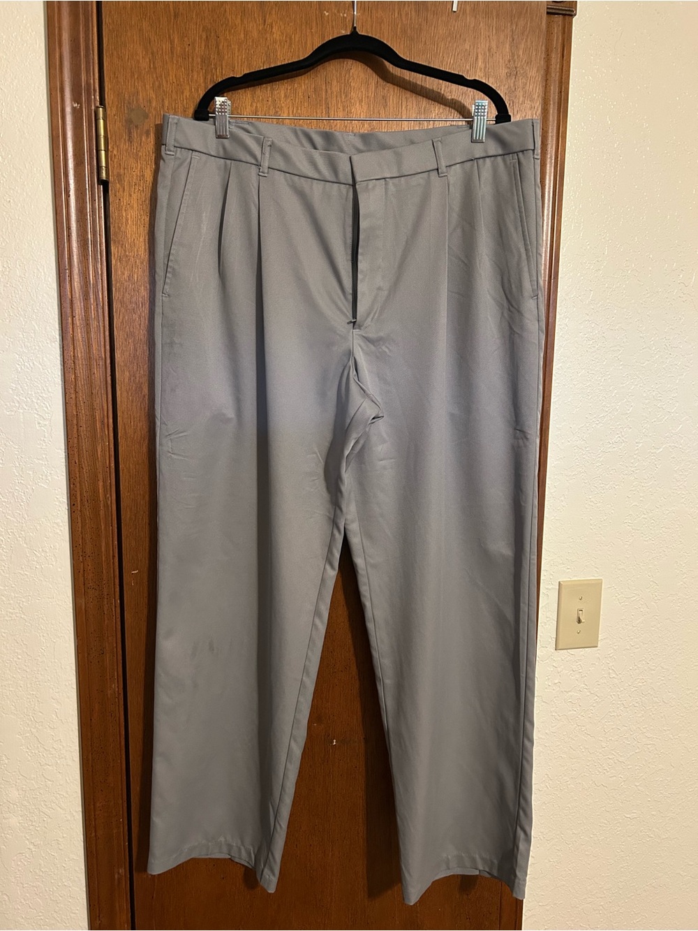 Haggar Light Gray Men's Dress Pants